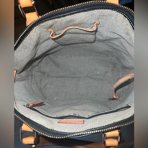 Dooney & Bourke Black Dillen Double Pocket Satchel Hand / Shoulder Bag Purse 👜 - Picture 13 of 14